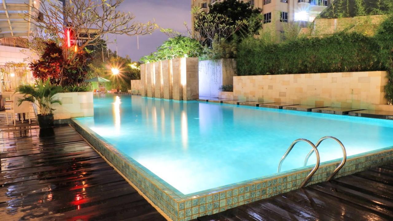 El Hotel Jakarta Exterior foto
